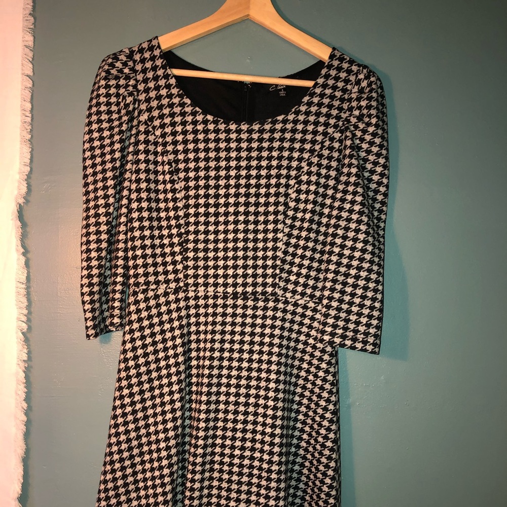 Retro style houndstooth dress